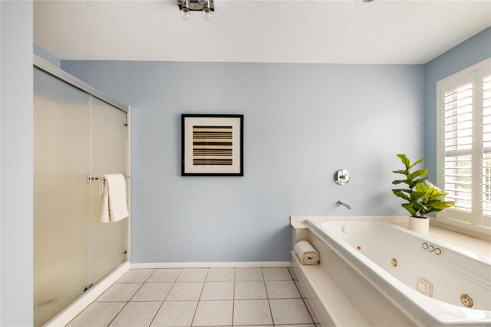 1072 North Spoede Road St. Louis, MO 63146 - Photo 26 of 33 Gallery Image 26