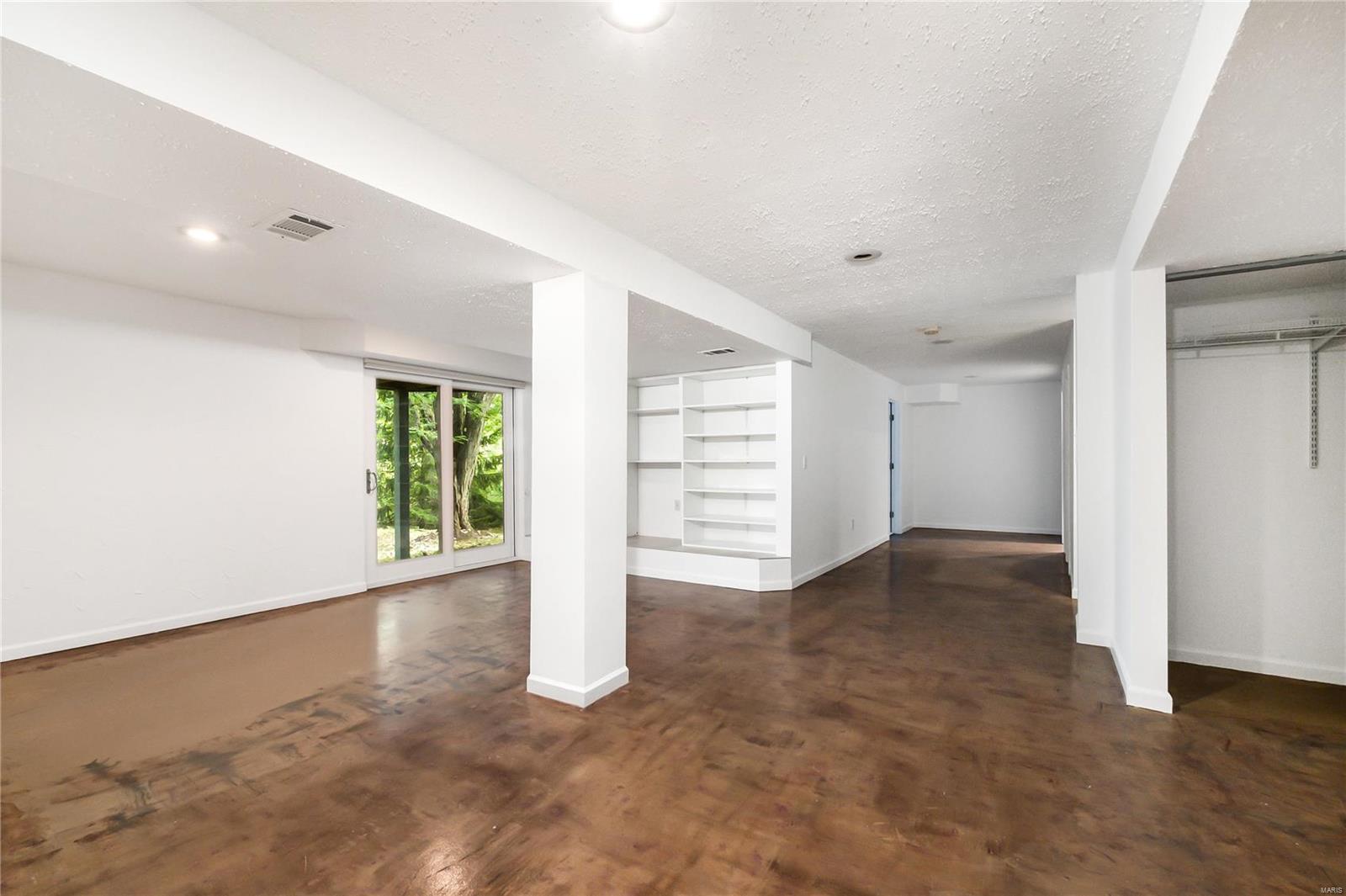 1072 North Spoede Road St. Louis, MO 63146 - Photo 27 of 33 Gallery Image 27