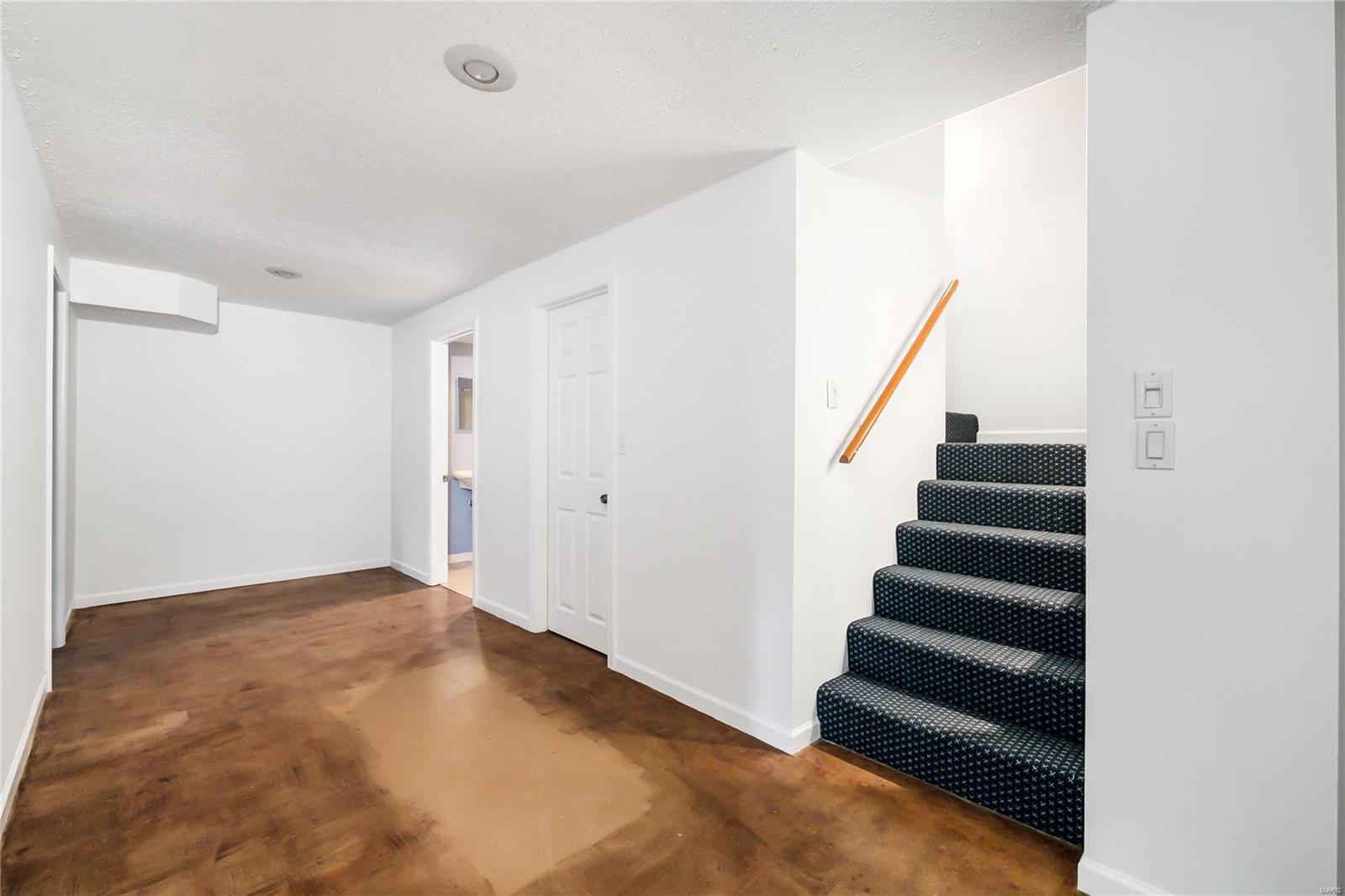 1072 North Spoede Road St. Louis, MO 63146 - Photo 28 of 33 Gallery Image 28