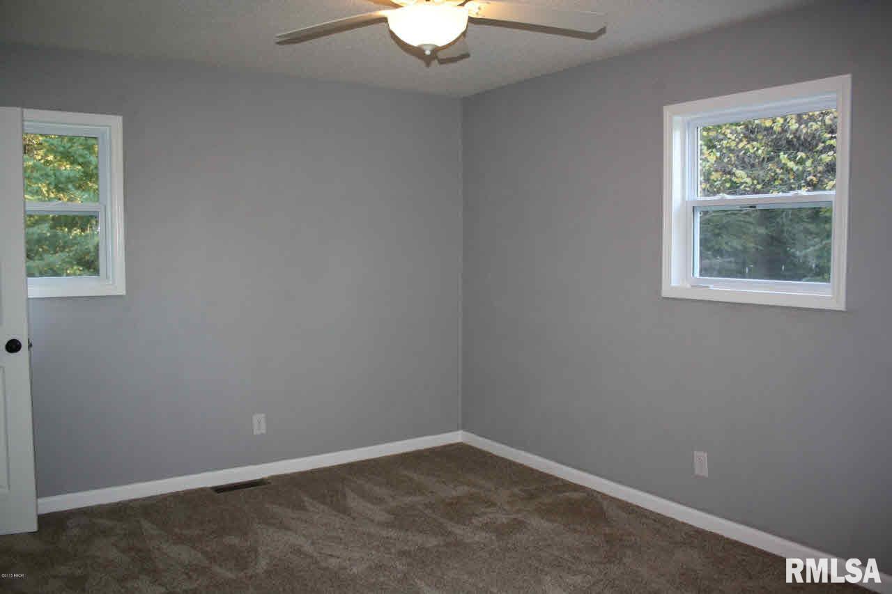 454 Edgewood Road Salem, IL 62881 - Photo 19 of 29 Gallery Image 19
