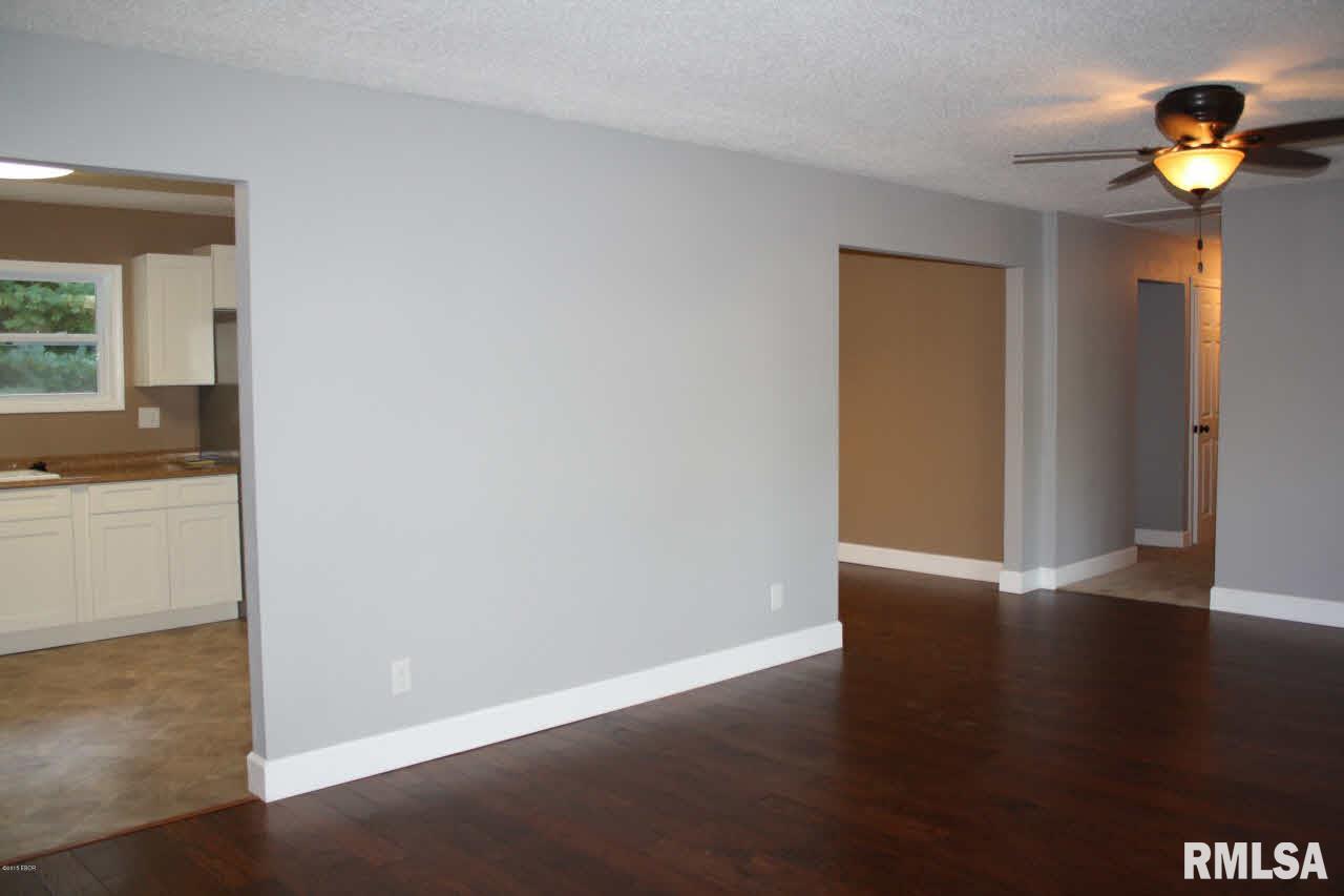 454 Edgewood Road Salem, IL 62881 - Photo 3 of 29 Gallery Image 3