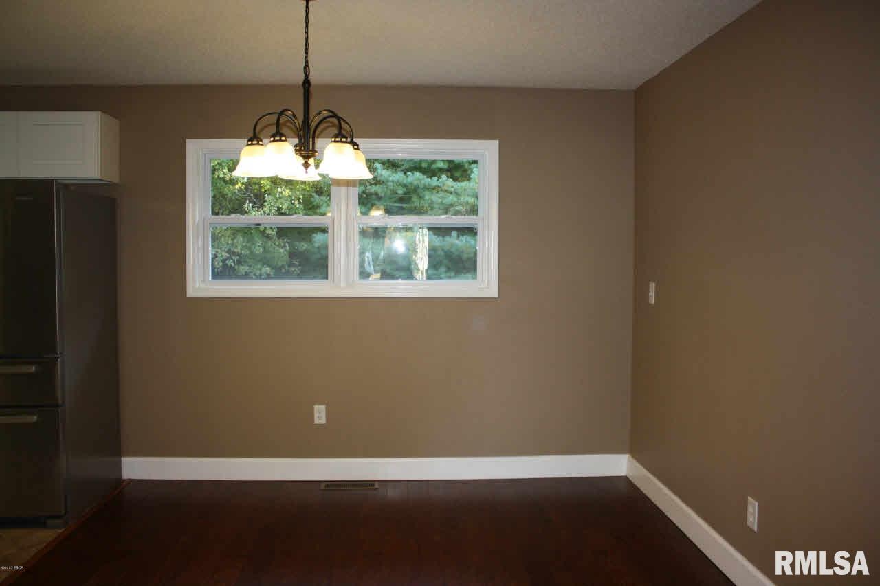 454 Edgewood Road Salem, IL 62881 - Photo 7 of 29 Gallery Image 7