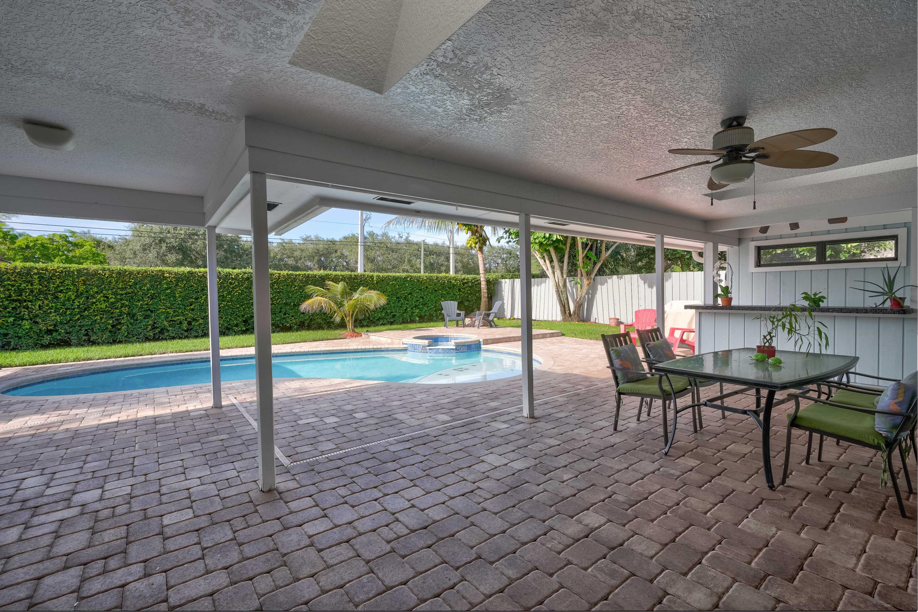 19987 Wilkinson Leas Road Jupiter, FL 33469 - Photo 10 of 25 21_dsc04635_6_7_8_9-edit