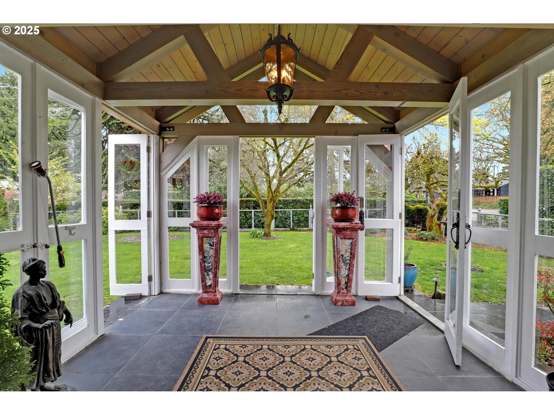 8535 Southwest Birchwood Road Portland, OR 97225 - Photo 3 of 47 Gallery Image 3
