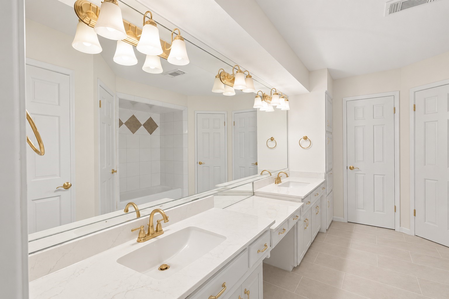 3002 Riata Lane Houston, TX 77043 - Photo 18 of 30 Primary Bathroom - digitally updated