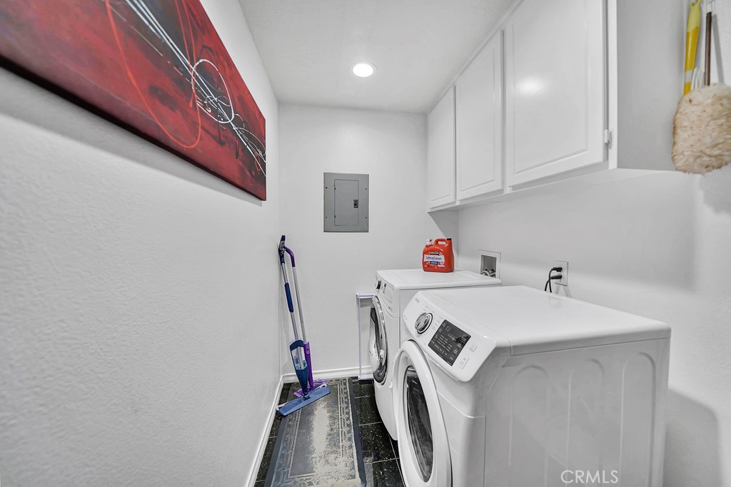 12 Geranium Irvine, CA 92618 - Photo 16 of 20 a utility room with dryer and washer