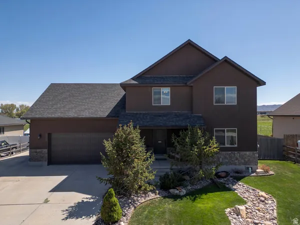 $480,000 | 1832 Sunstone Way, Vernal, UT 84078