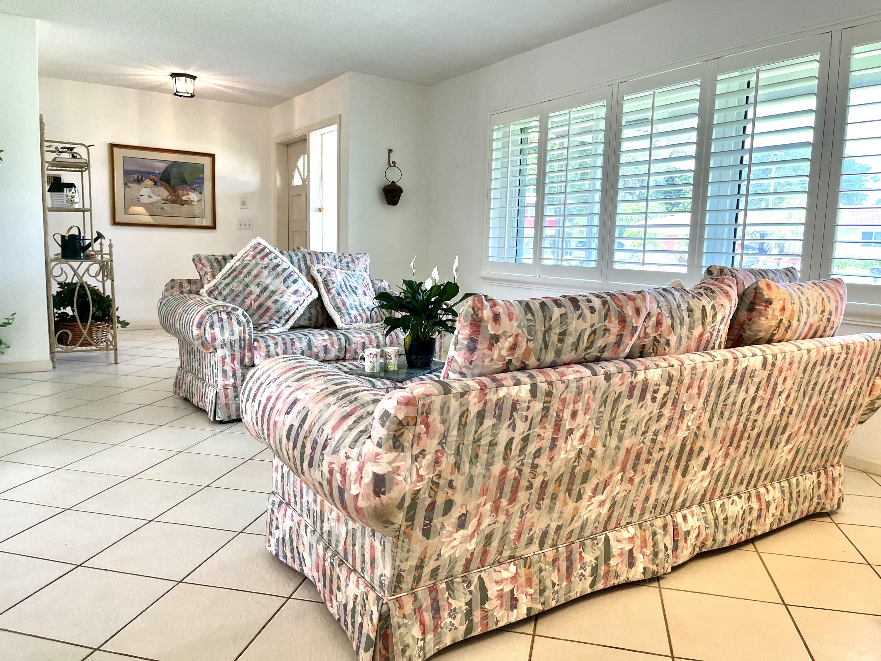 2072 North Conference Drive Boca Raton, FL 33486 - Photo 6 of 28 IMG_4580