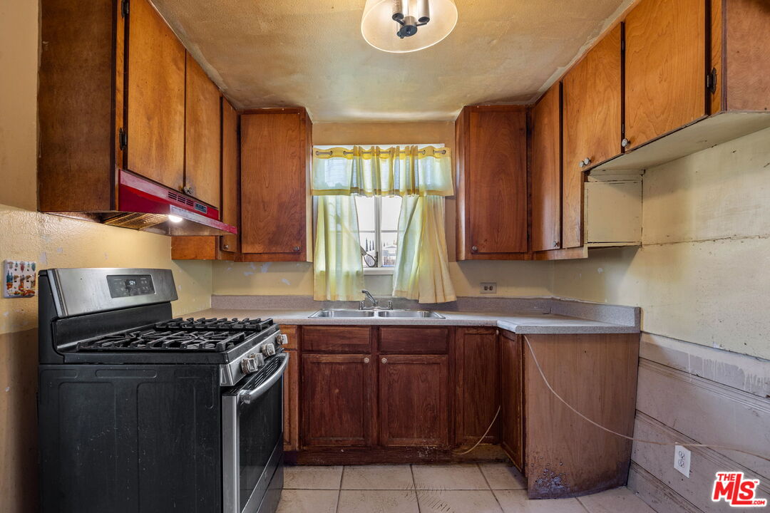 1003 East 149th Street Compton, CA 90220 - Photo 15 of 30