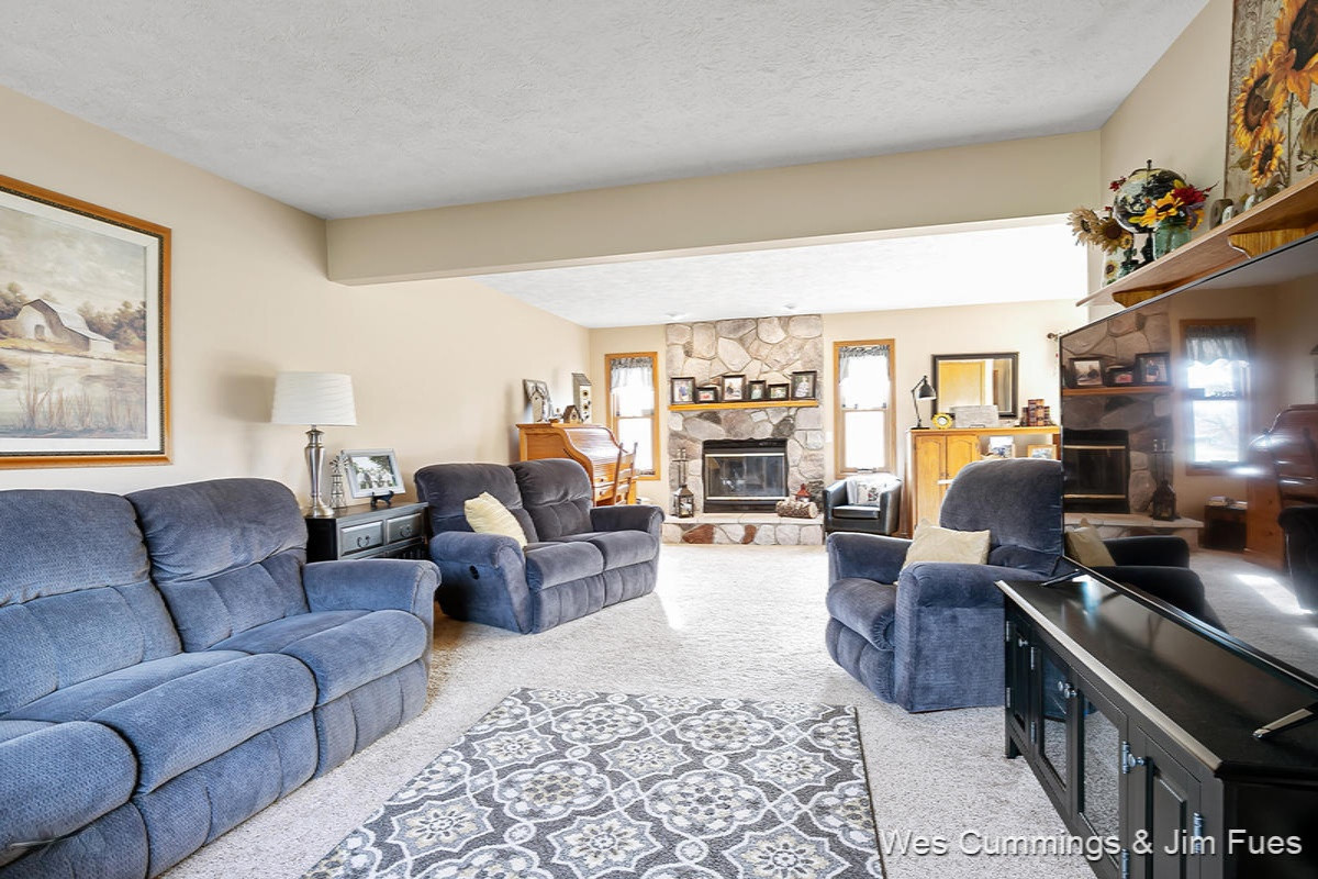 11905 West Garbow Road Middleville, MI 49333 - Photo 6 of 32 IMG_1005
