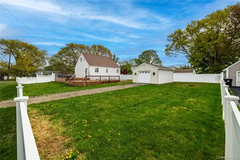 $649,000 | 532 Rockaway Street, West Islip, NY 11795