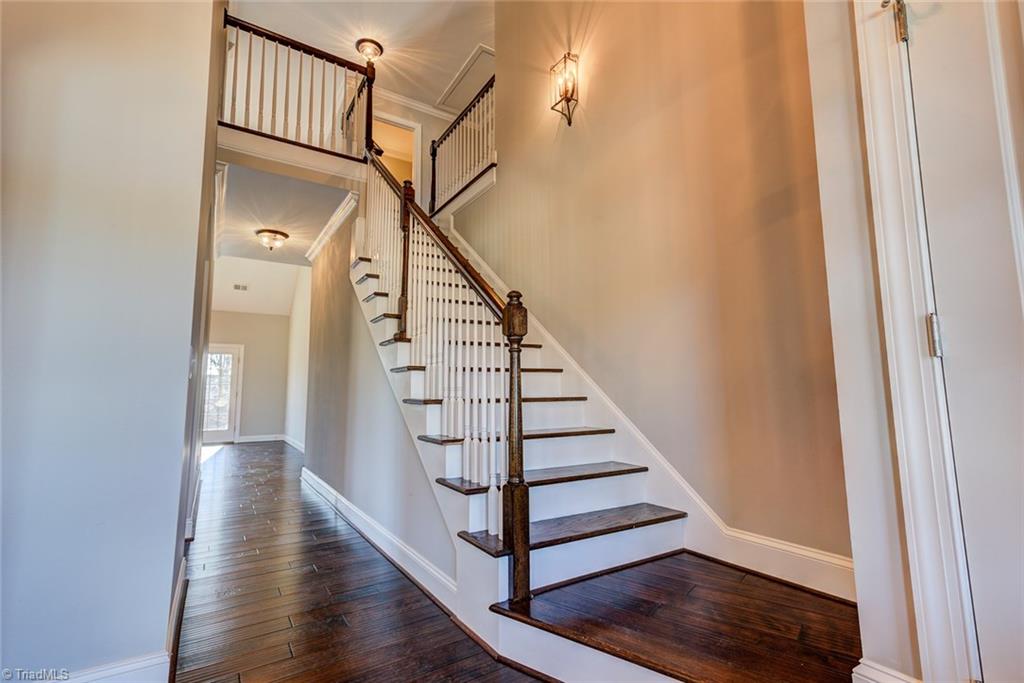 2275 Renaissance Lane High Point, NC 27262 - Photo 2 of 20 Gallery Image 2