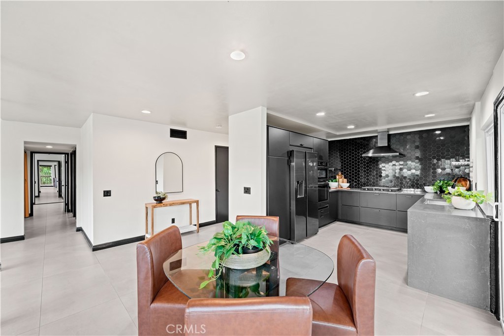 18 Rana, Unit 58 Irvine, CA 92612 - Photo 12 of 35 Gallery Image 12