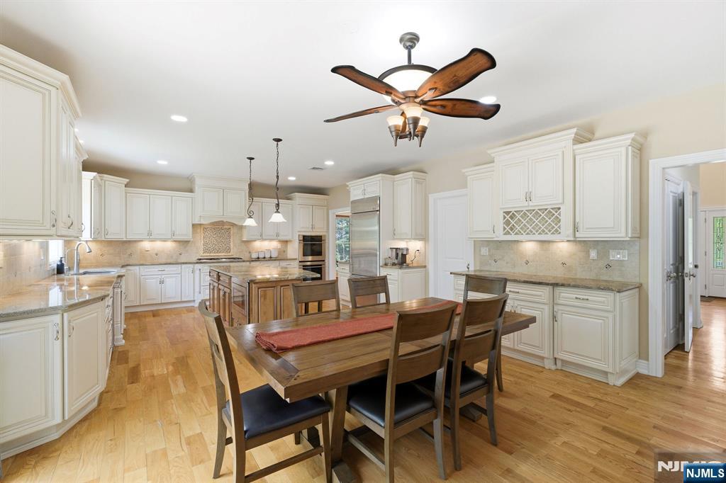 42 Spring Valley Road Montvale, NJ 07645 - Photo 9 of 50