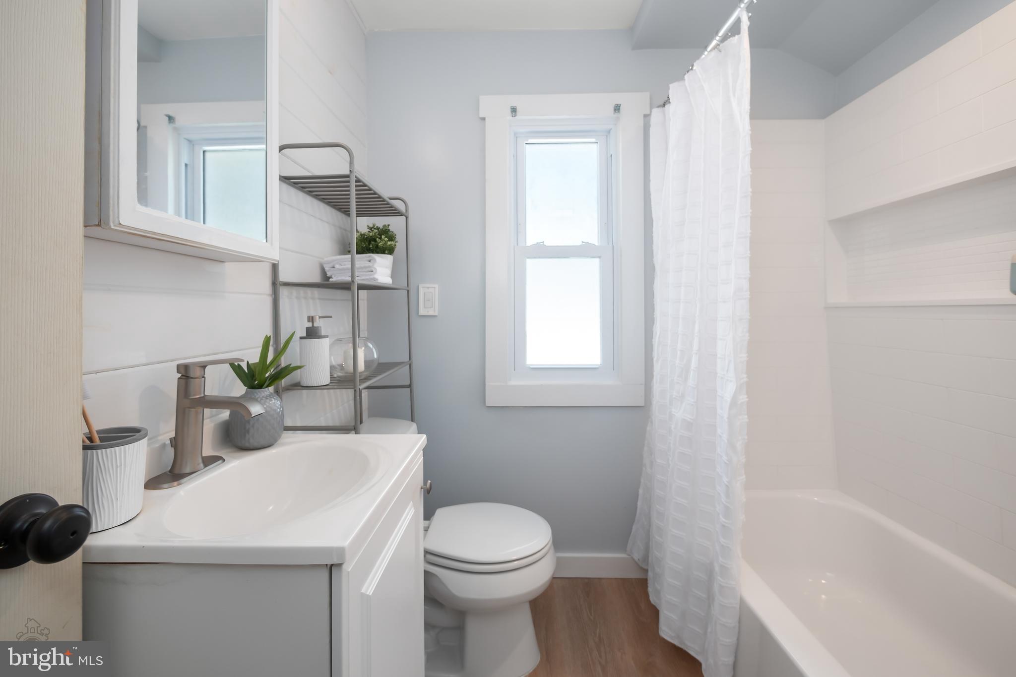 211 Madison Road Willow Grove, PA 19090 - Photo 22 of 39 Hall Bathroom
