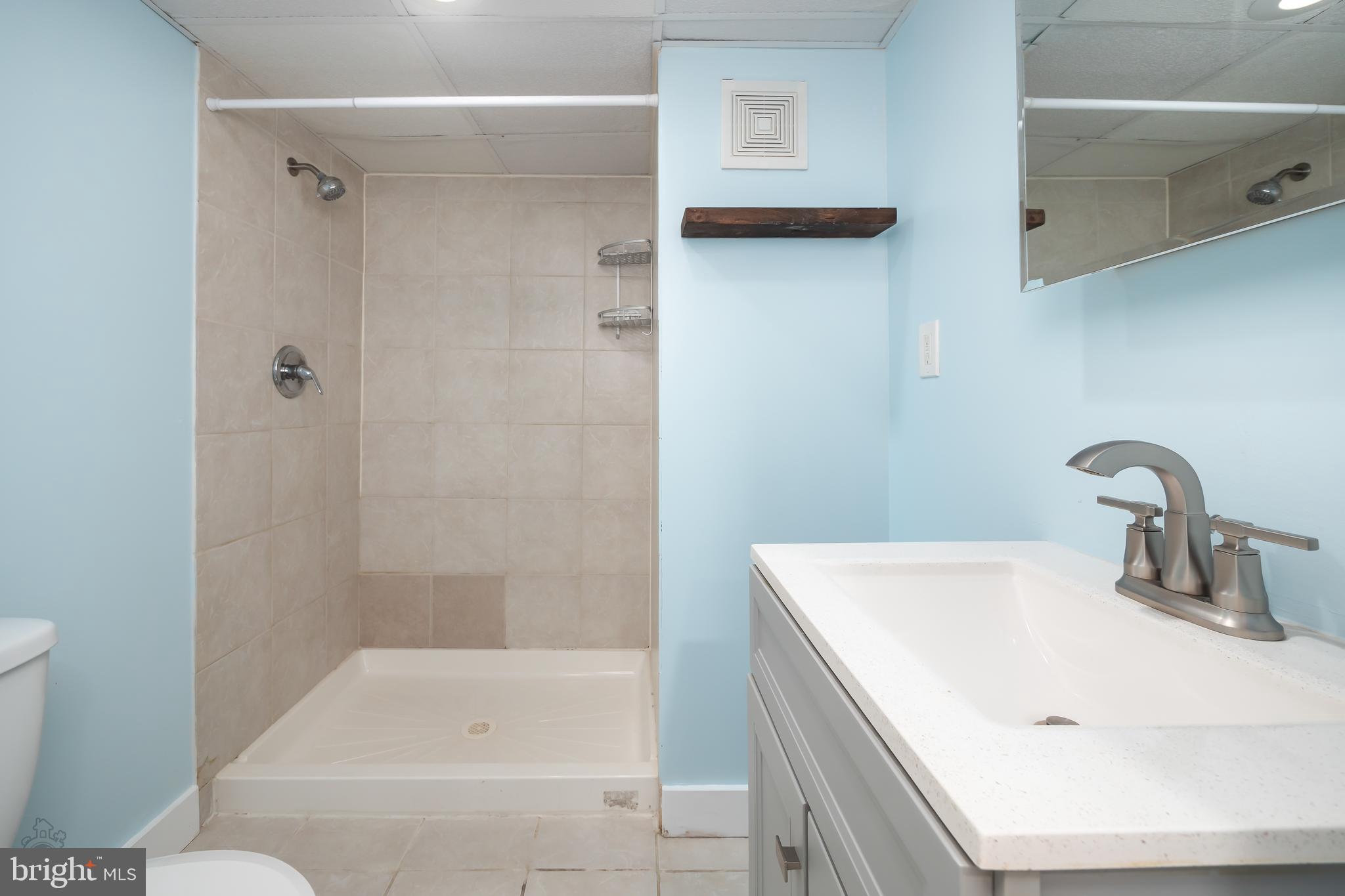 211 Madison Road Willow Grove, PA 19090 - Photo 28 of 39 Basement Full Bathroom