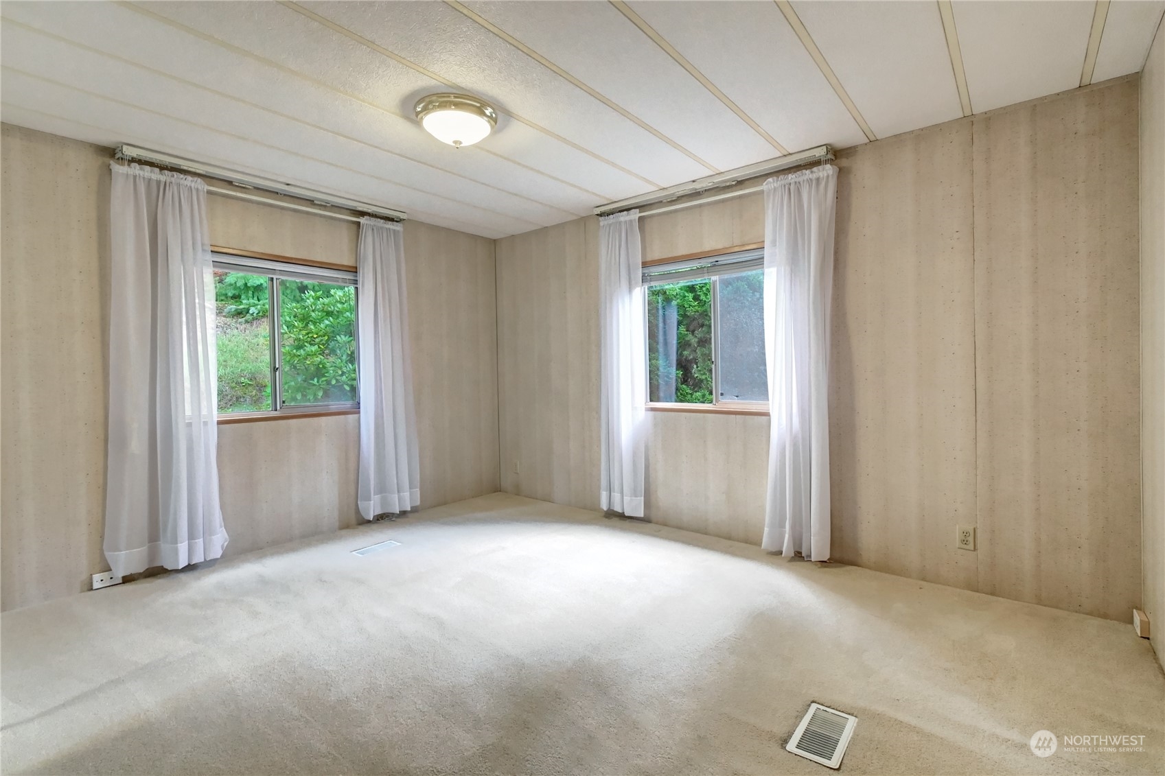23827 7th Place West Bothell, WA 98021 - Photo 18 of 36