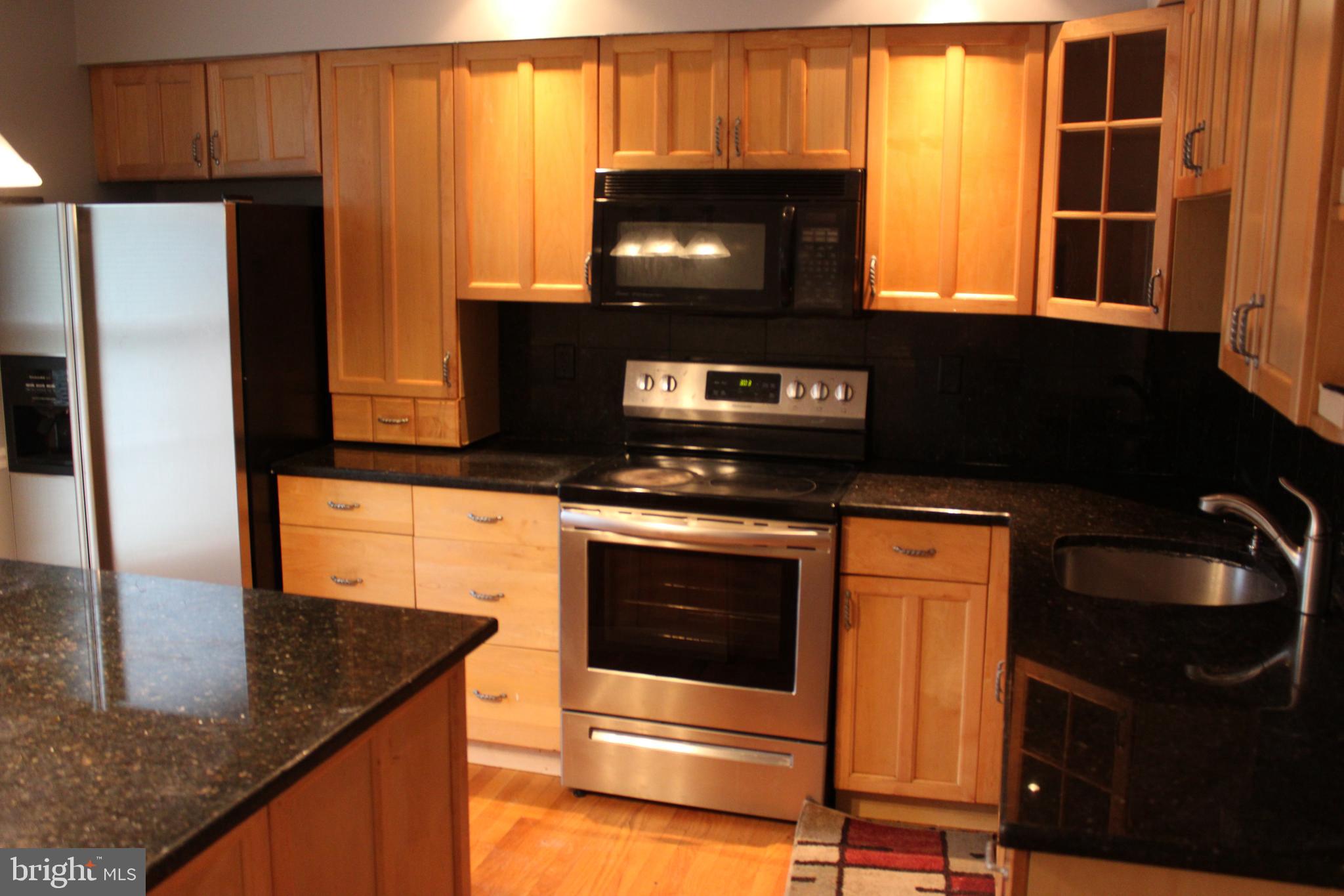 2505 Ebony Road Parkville, MD 21234 - Photo 12 of 34