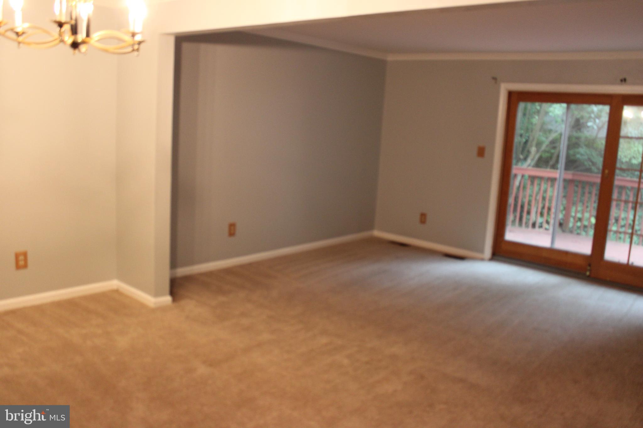 2505 Ebony Road Parkville, MD 21234 - Photo 4 of 34