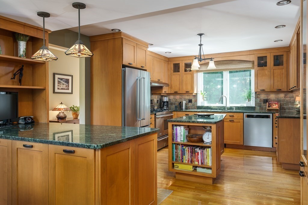 116 Brickyard Road Southampton, MA 01073 - Photo 14 of 42