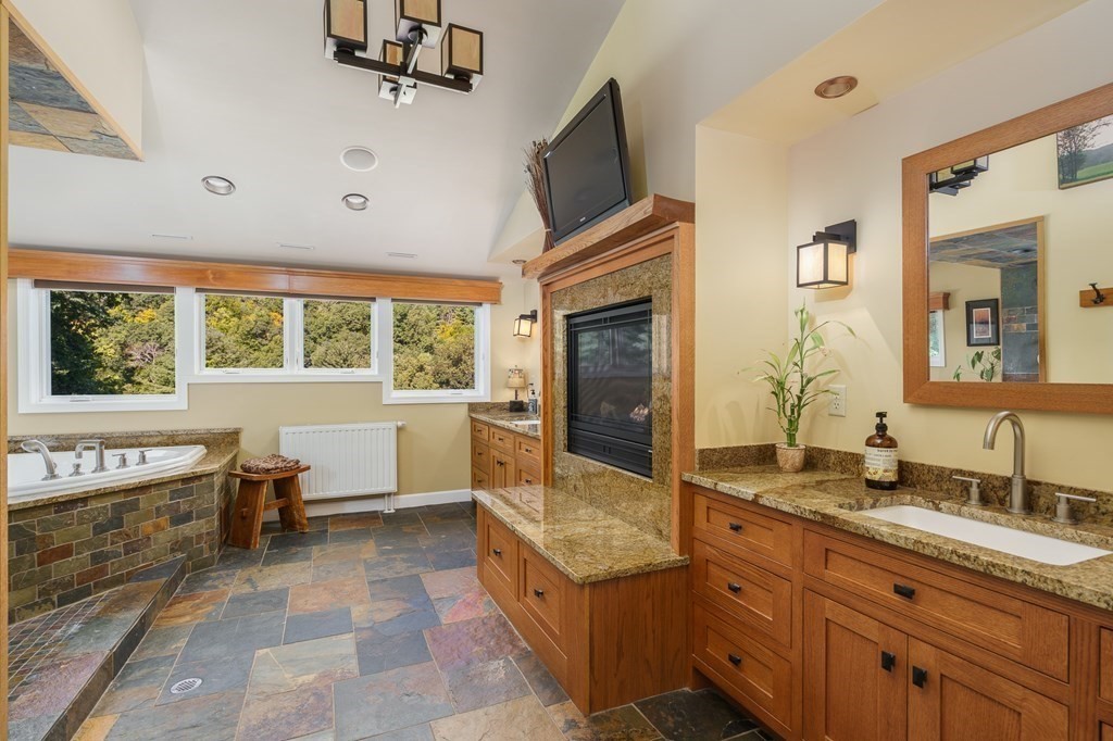 116 Brickyard Road Southampton, MA 01073 - Photo 35 of 42