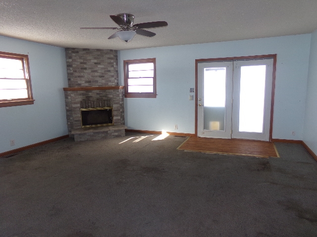 1403 North Fairview Avenue Decatur, IL 62526 - Photo 4 of 10