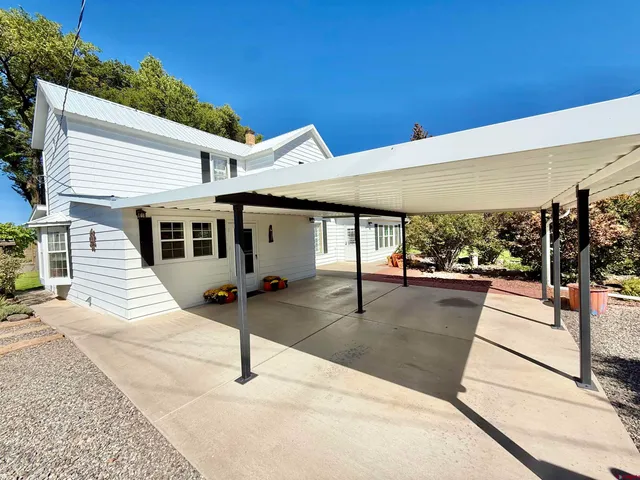 $888,000 | 21475 Highway 550, Montrose, CO 81403