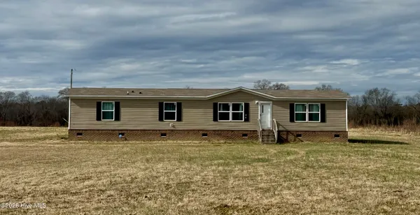 $190,000 | 4377 McGirt Road, Maxton, NC 28364