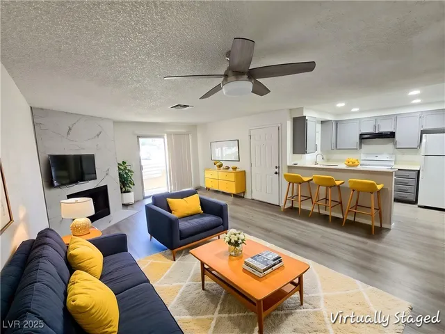 $189,900 | 2191 Bay Club Drive, Unit 102, Laughlin, NV 89029