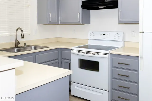 $189,900 | 2191 Bay Club Drive, Unit 102, Laughlin, NV 89029