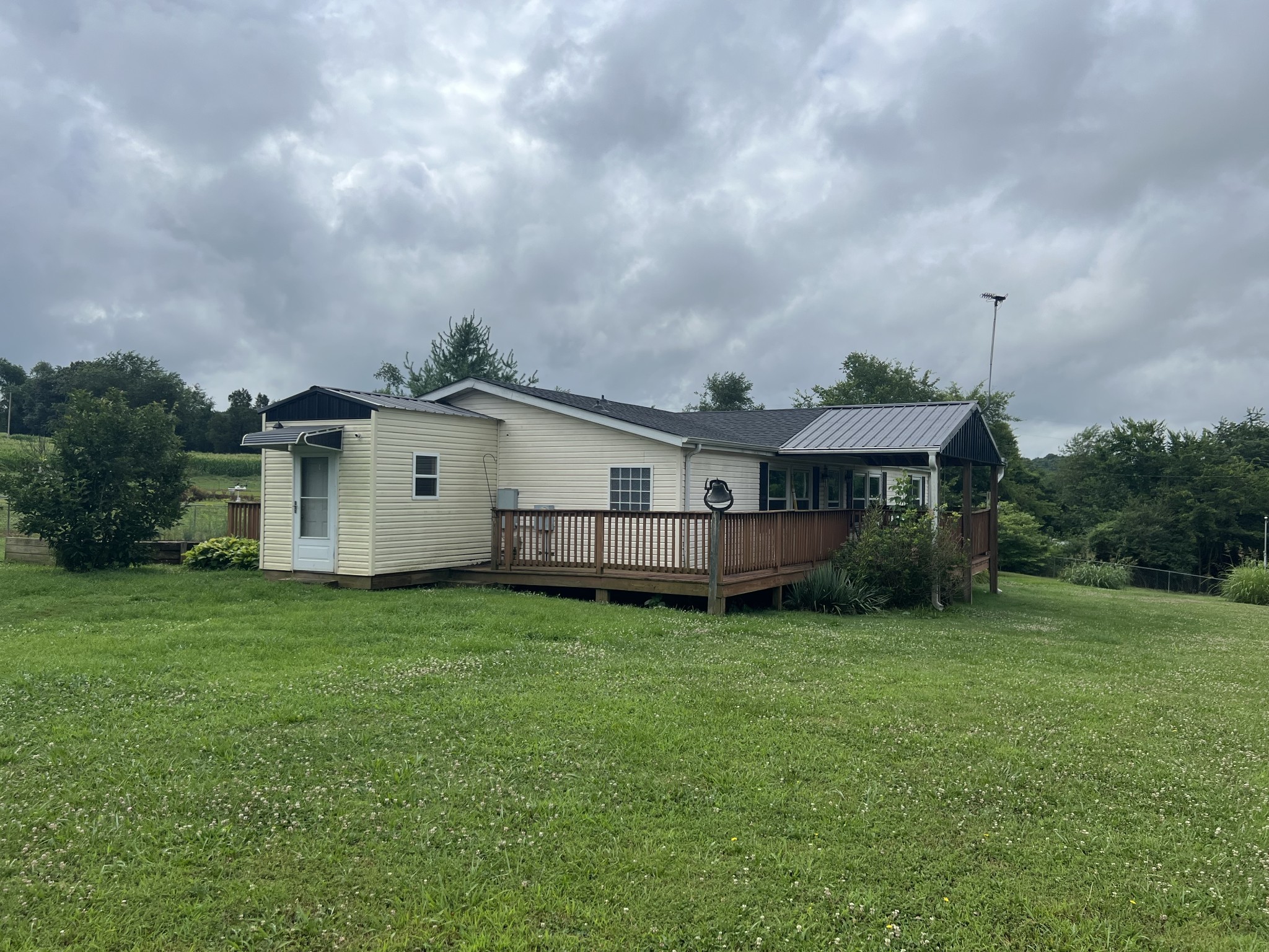 1135 North Sumner Road Bethpage, TN 37022 - Photo 32 of 34