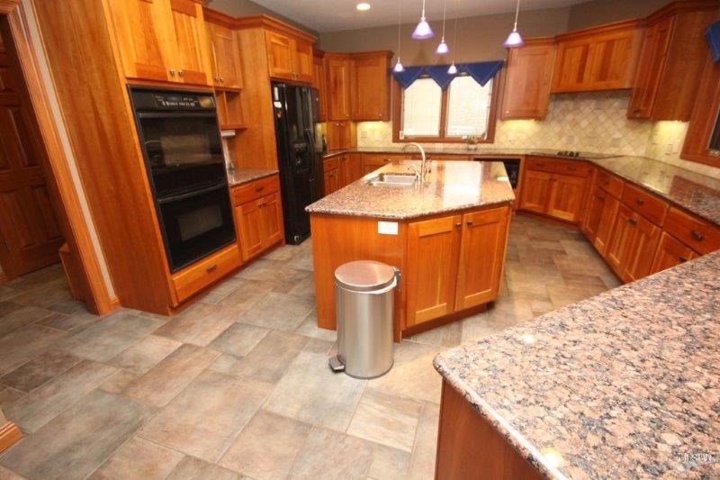 12919 Schwartz Road Grabill, IN 46741 - Photo 9 of 30