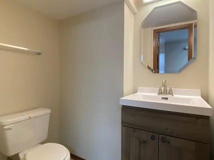 $2,300 | 34 South Macgillis Drive, Unit 34, Round Lake, IL 60073