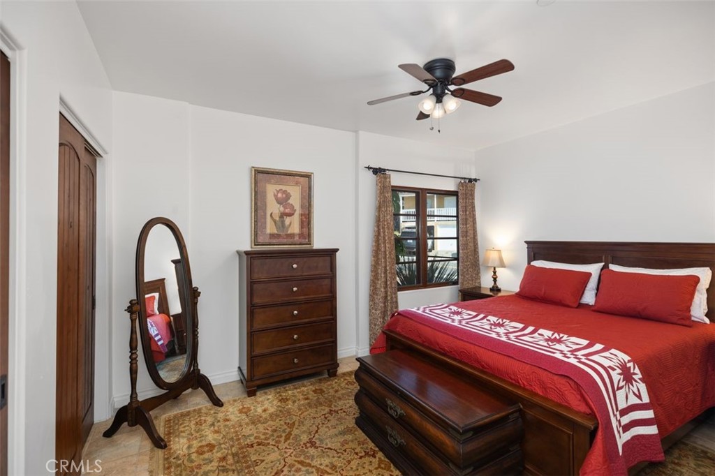 240 Avenida Rosa, Unit B San Clemente, CA 92672 - Photo 21 of 31 Primary bedroom.