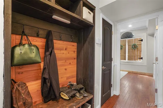 $325,000 | 5893 Midridge Drive, House Springs, MO 63051