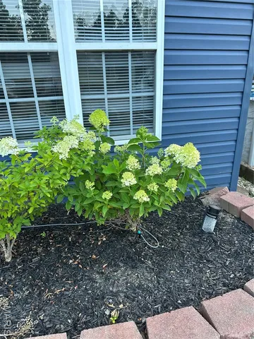 $325,000 | 5893 Midridge Drive, House Springs, MO 63051