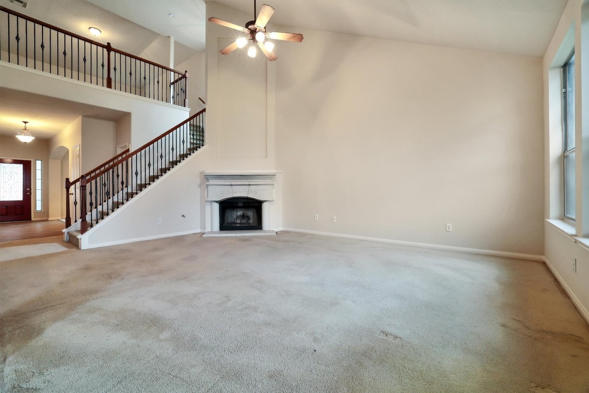 22215 Bridgestone Pine Court Spring, TX 77388 - Photo 9 of 42 Family Room