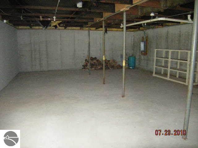 3252 South Schomberg Road Cedar, MI 49621 - Photo 12 of 15 1718788-11.JPG