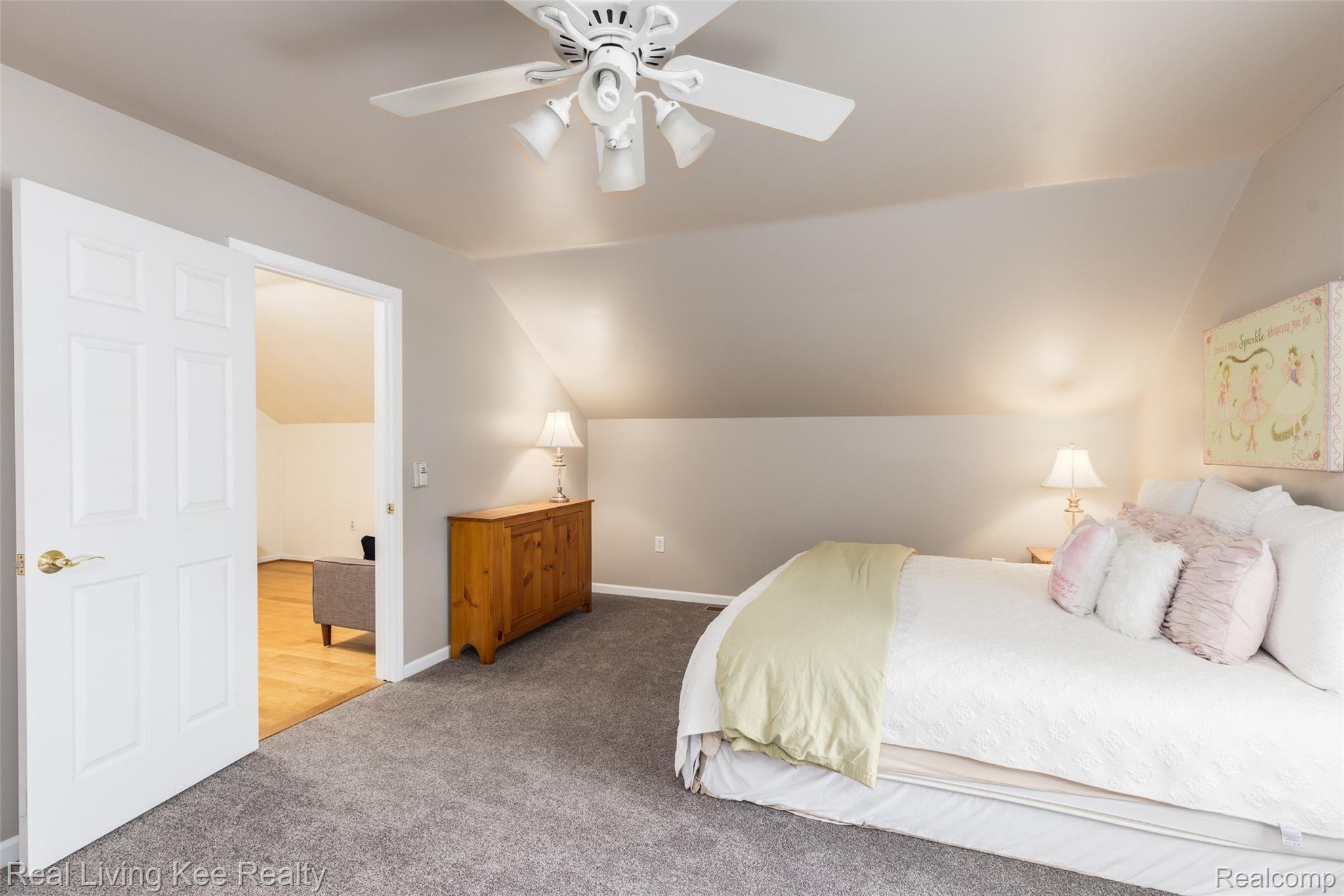 509 Driftwood Avenue Rochester, MI 48307 - Photo 25 of 48 509 Driftwood -23.jpg