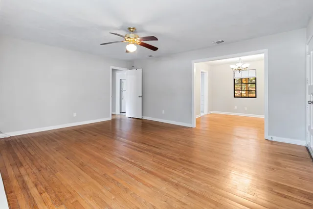 $199,000 | 1506 West Tharpe Street, Tallahassee, FL 32303