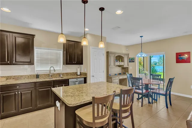 $469,900 | 1728 Berkshire Circle Southwest, Vero Beach, FL 32968