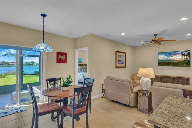 $469,900 | 1728 Berkshire Circle Southwest, Vero Beach, FL 32968