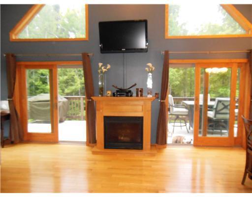 119 Argyle Road Alton, ME 04468 - Photo 11 of 27 Living Room.