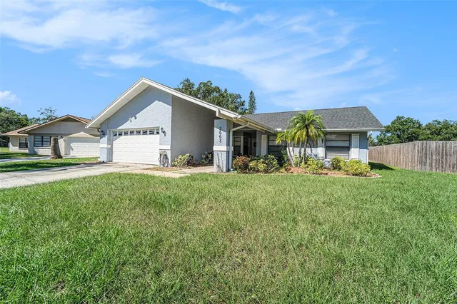 $340,000 | 2003 Poplar Court, Plant City, FL 33563