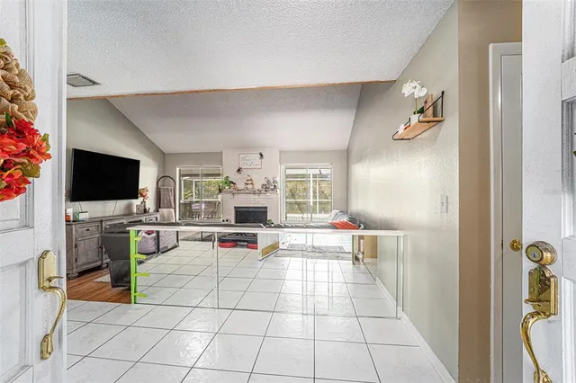 $340,000 | 2003 Poplar Court, Plant City, FL 33563