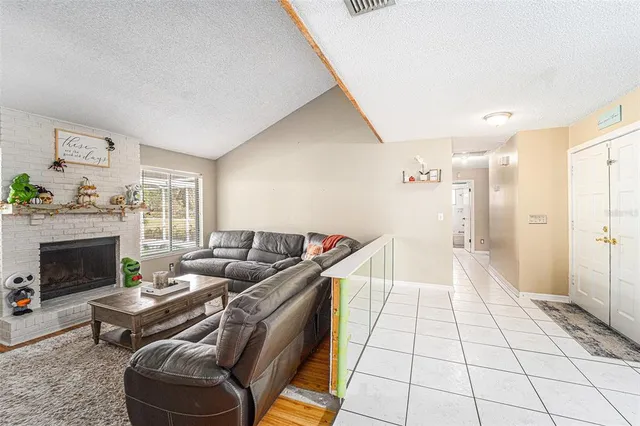 $340,000 | 2003 Poplar Court, Plant City, FL 33563