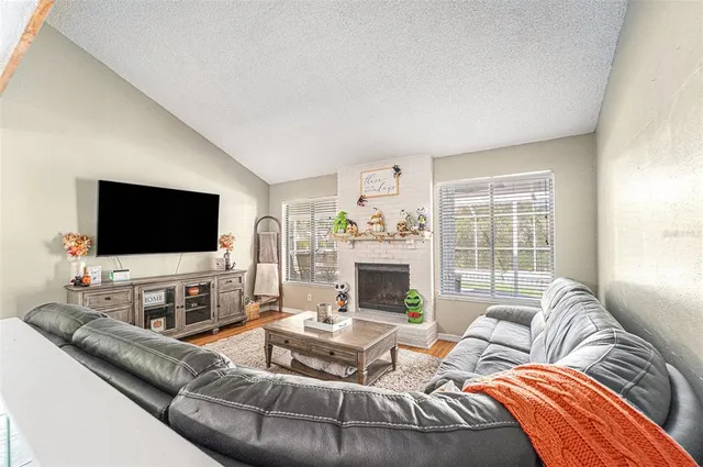 $340,000 | 2003 Poplar Court, Plant City, FL 33563