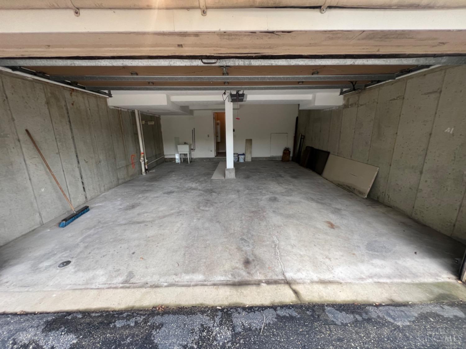 7260 East Galbraith Road Cincinnati, OH 45243 - Photo 8 of 27 Gallery Image 8