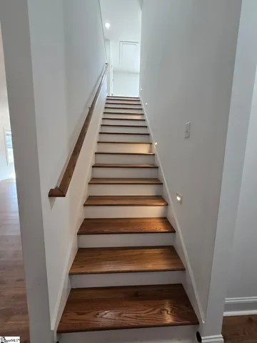 $320,000 | 109 Lynn Avenue, Laurens, SC 29360