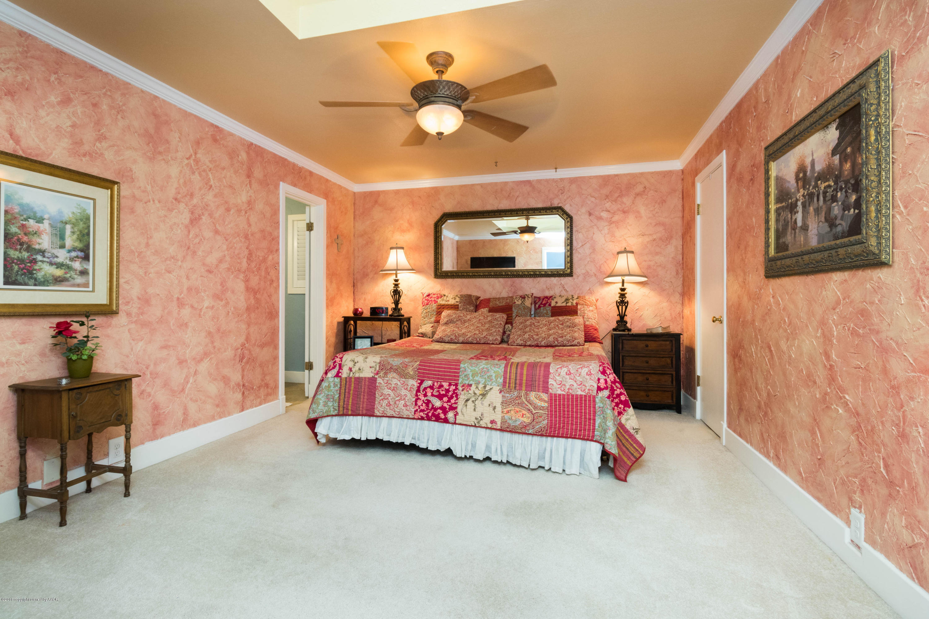 6113 Hanson Road Amarillo, TX 79106 - Photo 22 of 41 Master bedroom